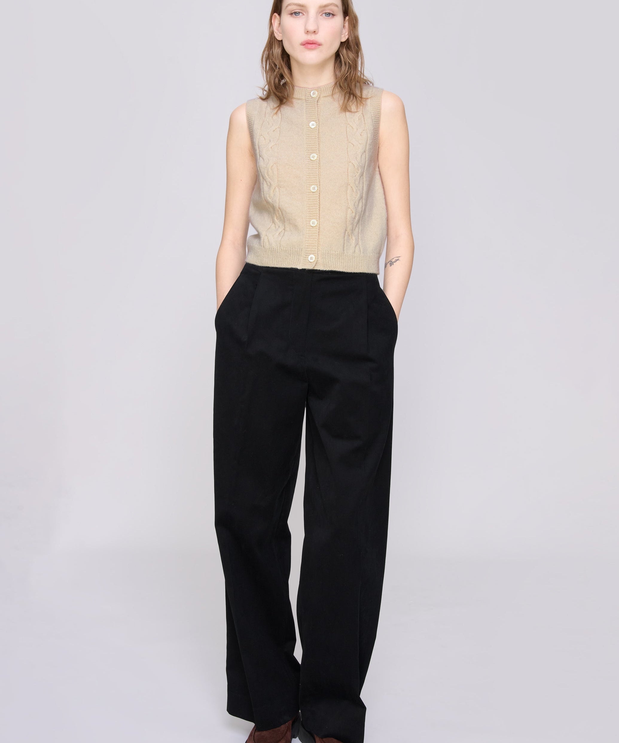 Alyson sleeveless jumper